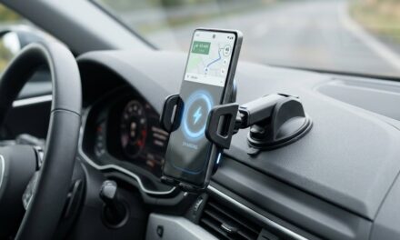Mobilholder med trådløs opladning – to bilgadgets i én